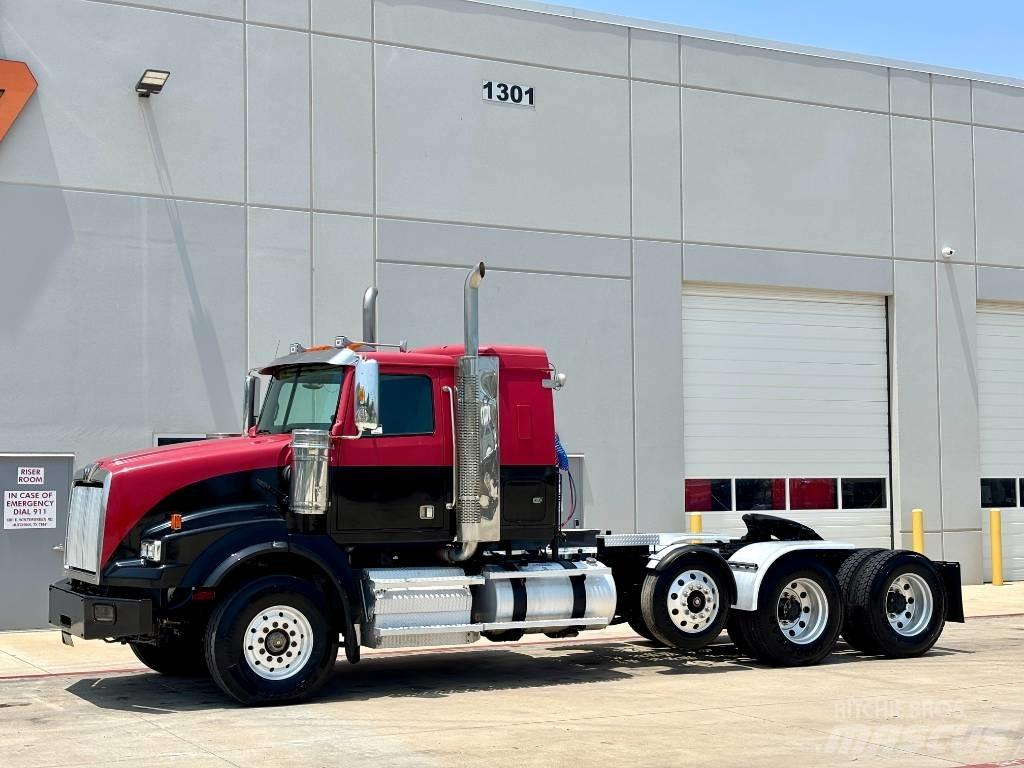 Western Star 4900 牵引车