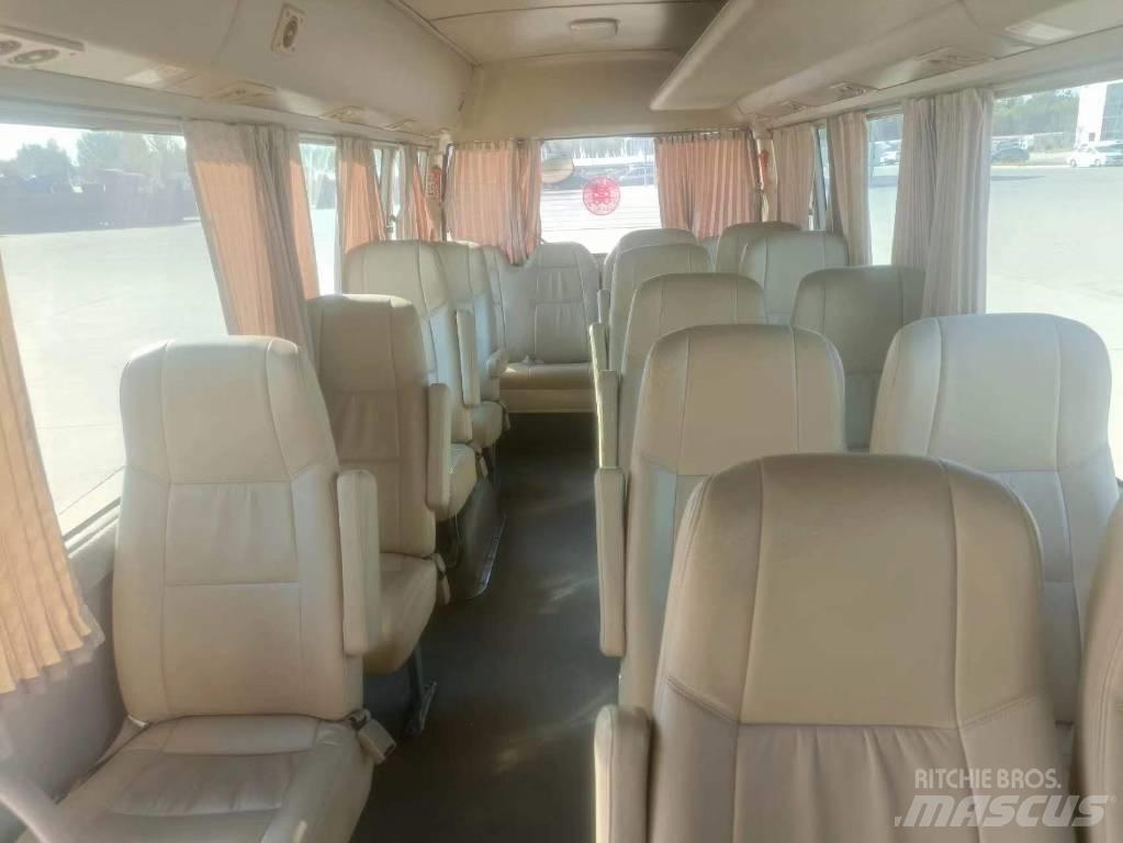 Toyota Coaster 公路客运汽车