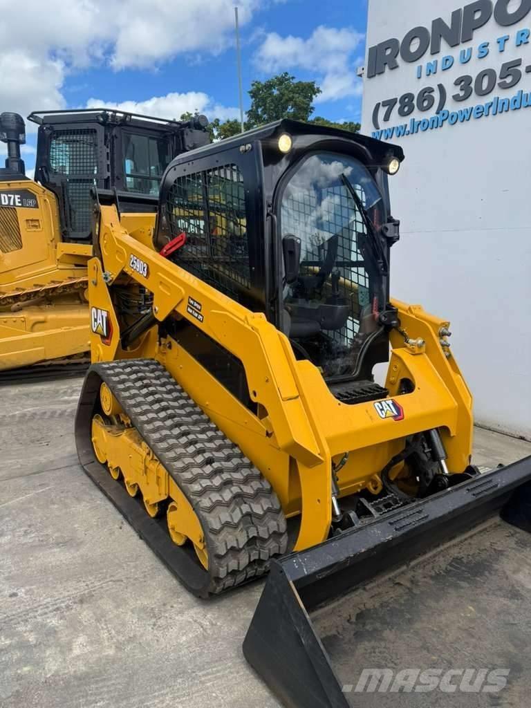 CAT 259 D3 滑移装载机