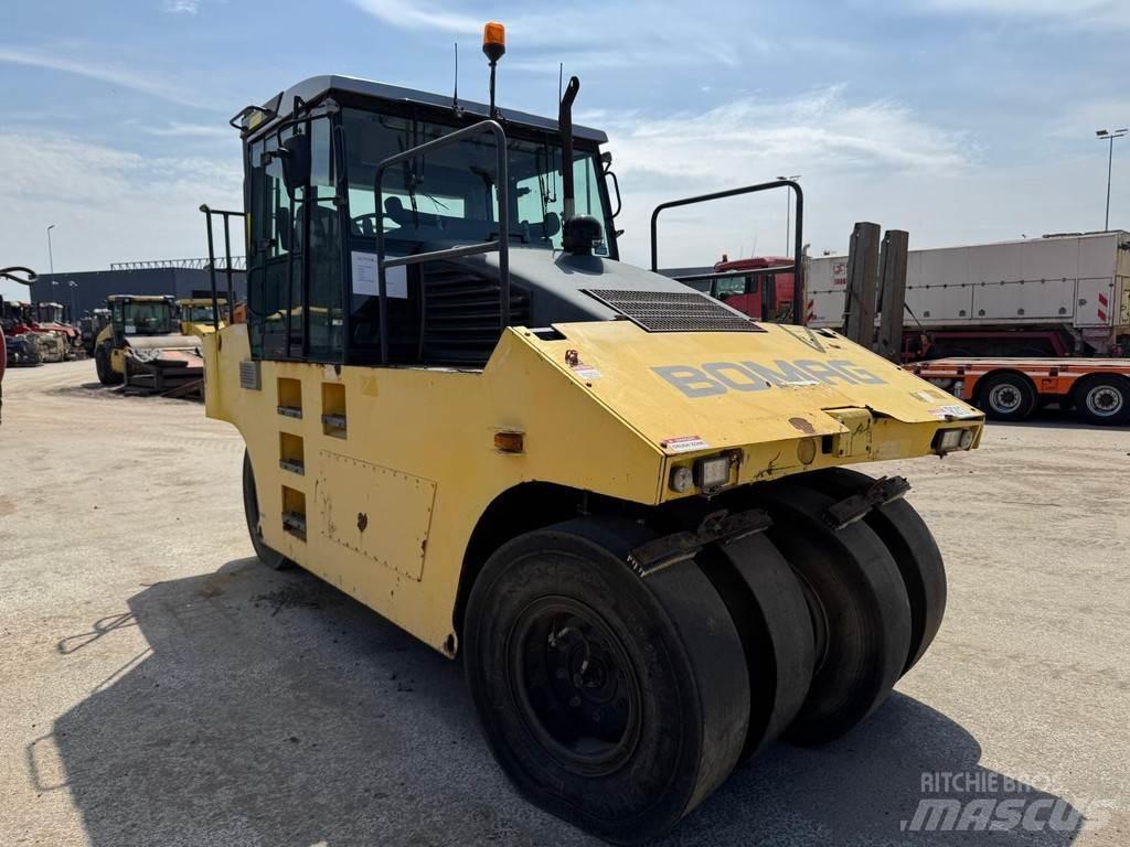 Bomag BW 24 R 胶轮压路机