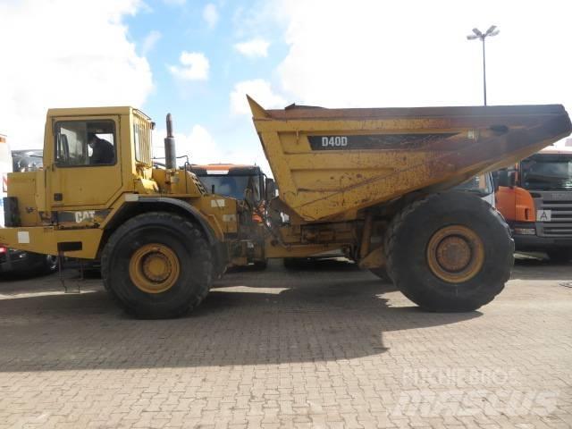 CAT  D40 Dumper 铰接式自卸车