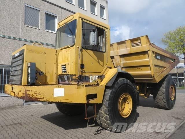 CAT D40 Dumper 铰接式自卸车