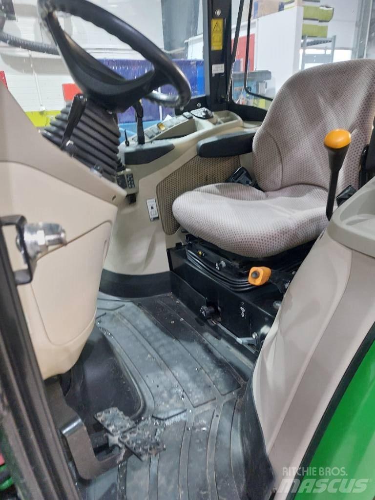 John Deere 3046 R 拖拉机/农用车