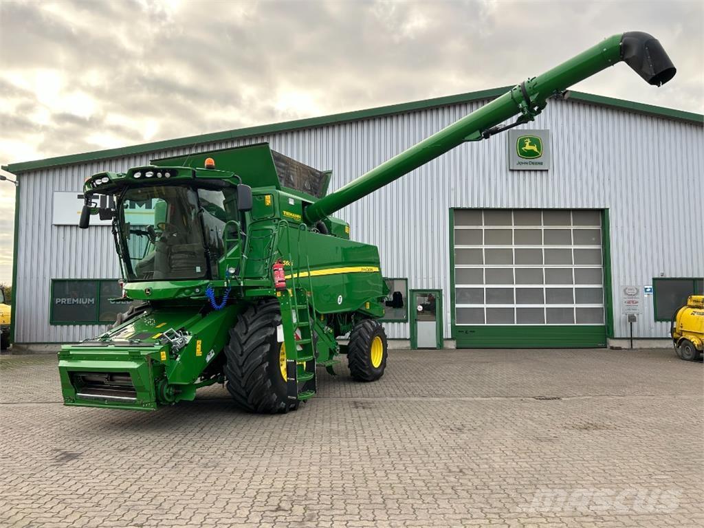 John Deere T560 联合收割机