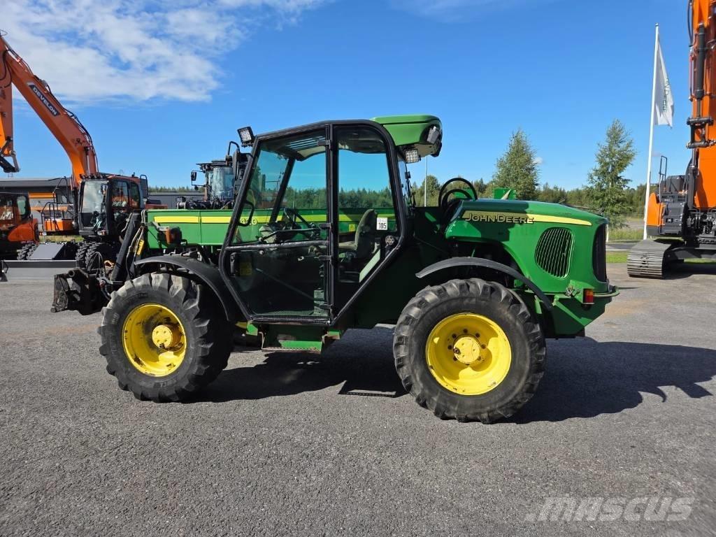 John Deere 3420 电动叉车