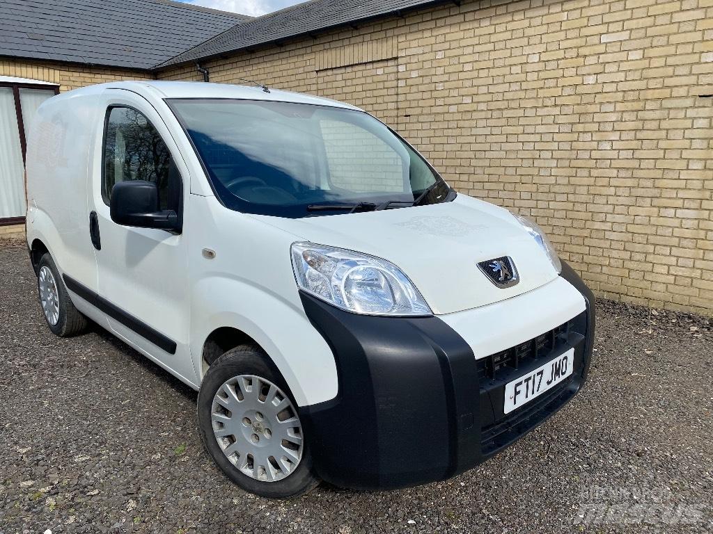 Peugeot Bipper 大型面包车