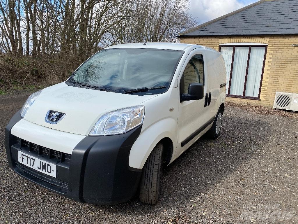 Peugeot Bipper 大型面包车