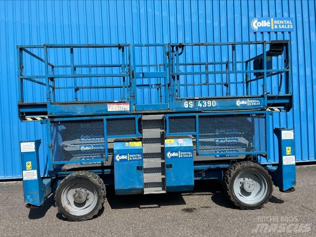 Genie GS 4390 RT 剪叉式升降机