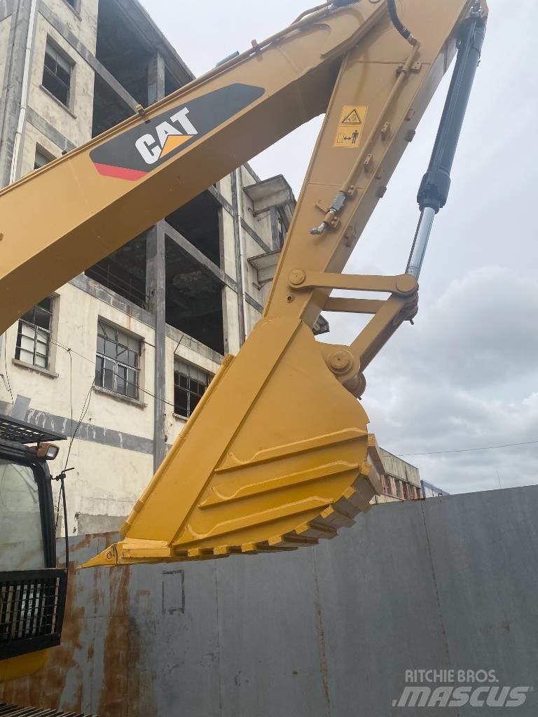CAT 320 D 履带挖掘机