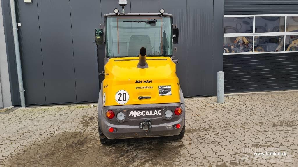 Mecalac AX 700 轮式装载机