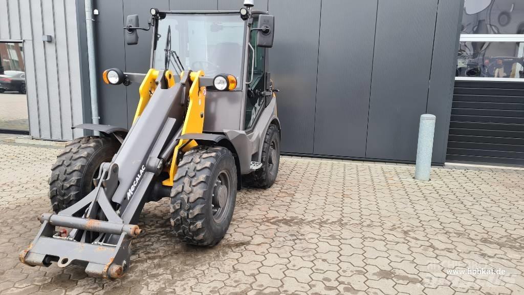 Mecalac AX 700 轮式装载机