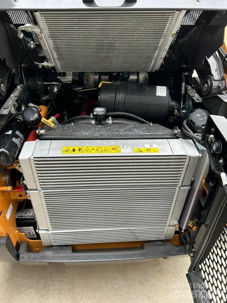 CASE SV185B 滑移装载机