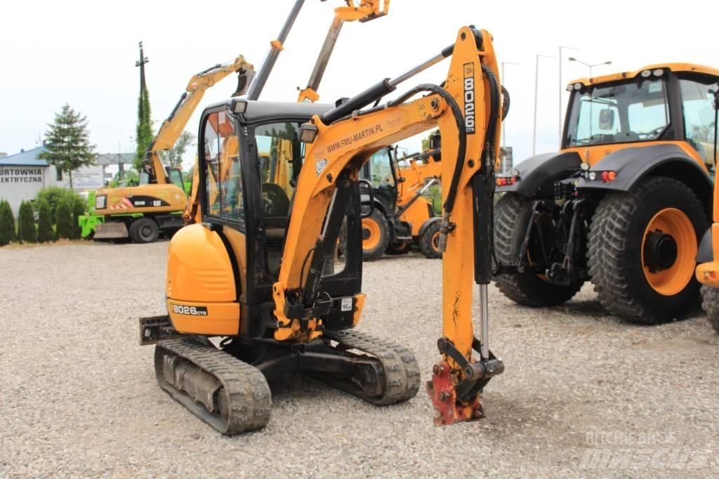 JCB 8026 CTS 小型挖掘机
