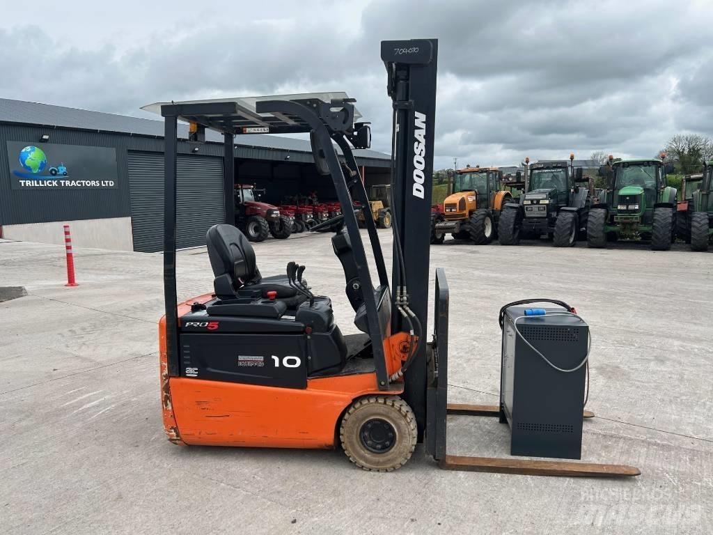 Doosan B10R-5 电动叉车