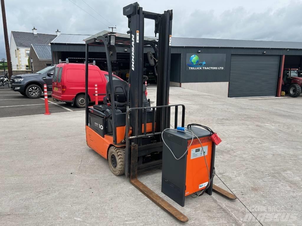 Doosan B10R-5 电动叉车