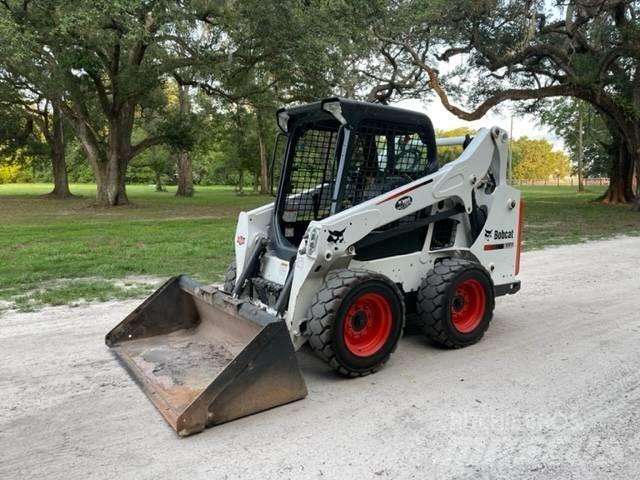 Bobcat S 530 滑移装载机