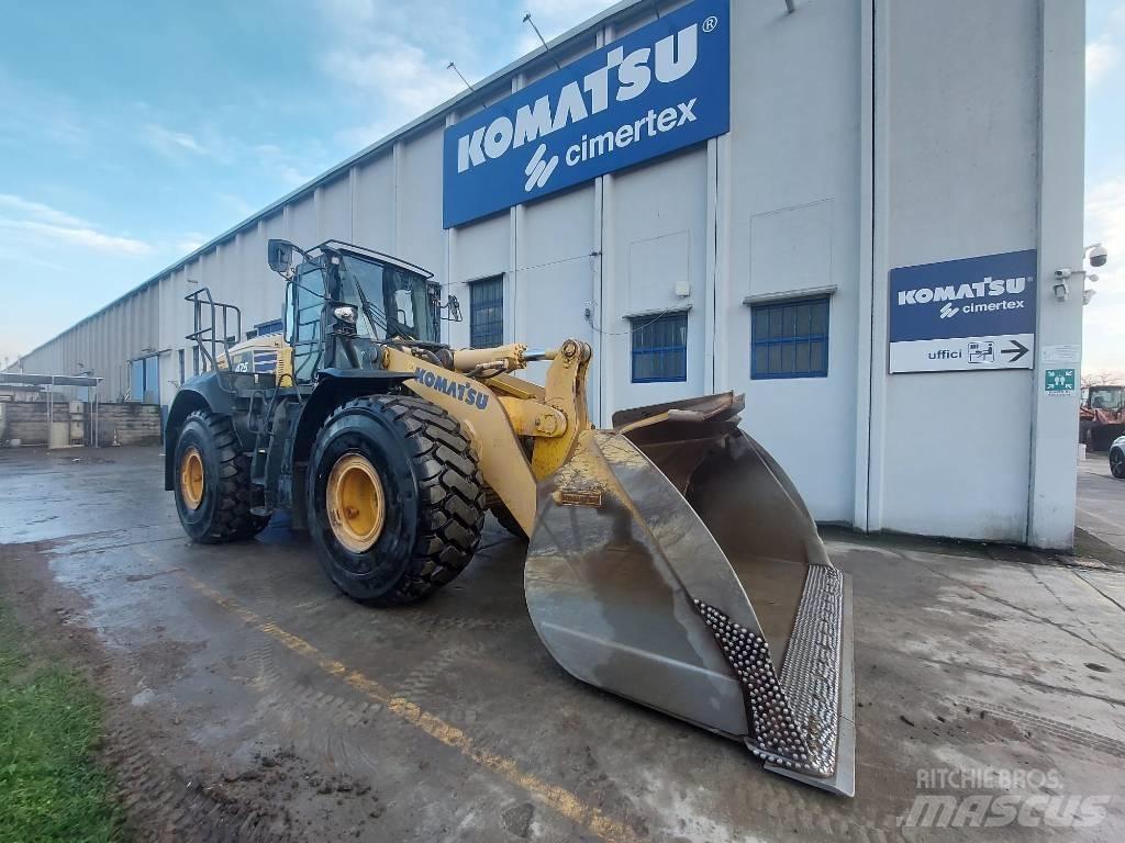 Komatsu WA475 轮式装载机