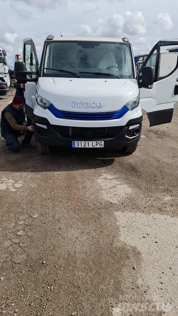 Iveco Daily 70C14GNC 碎片清除设备
