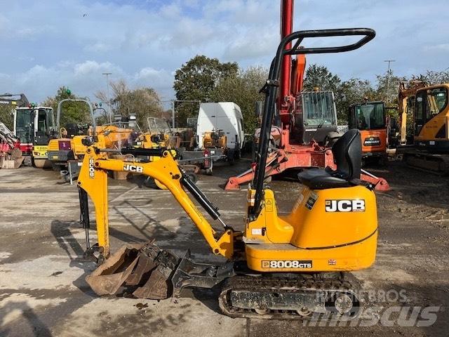 JCB 8008 CTS 小型挖掘机
