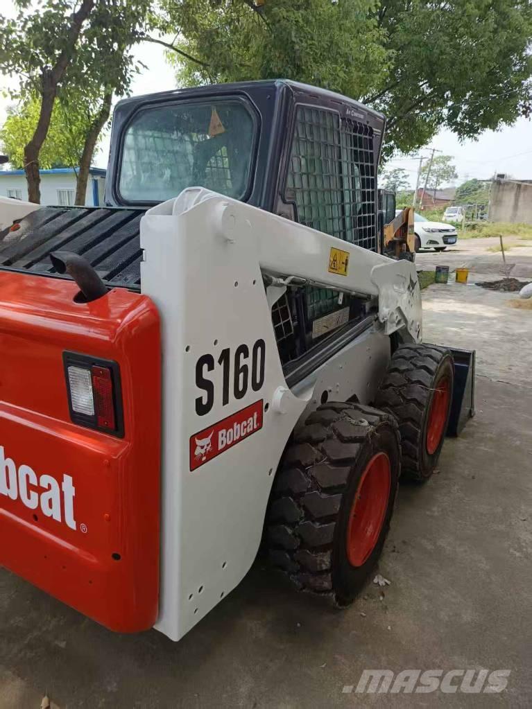 Bobcat S 160 滑移装载机