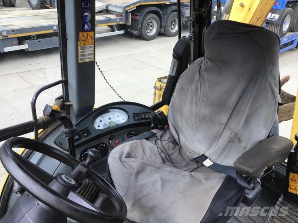 New Holland B 110 反铲装载机