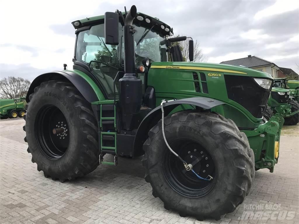 John Deere 6250R 拖拉机/农用车
