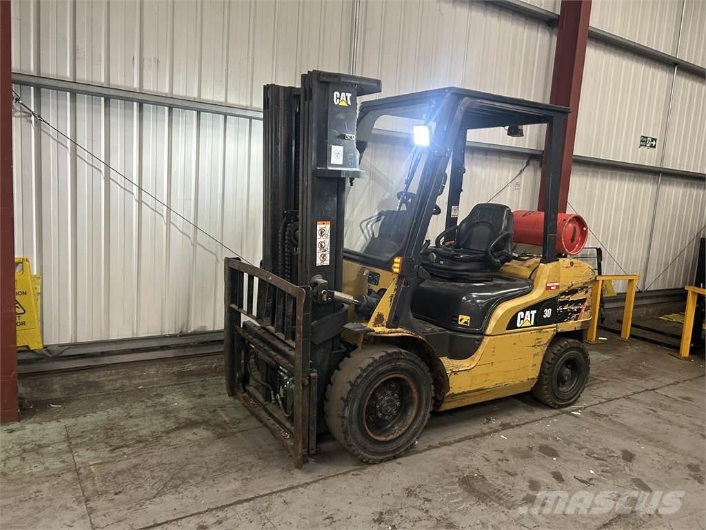 CAT GP30NT 天然气叉车