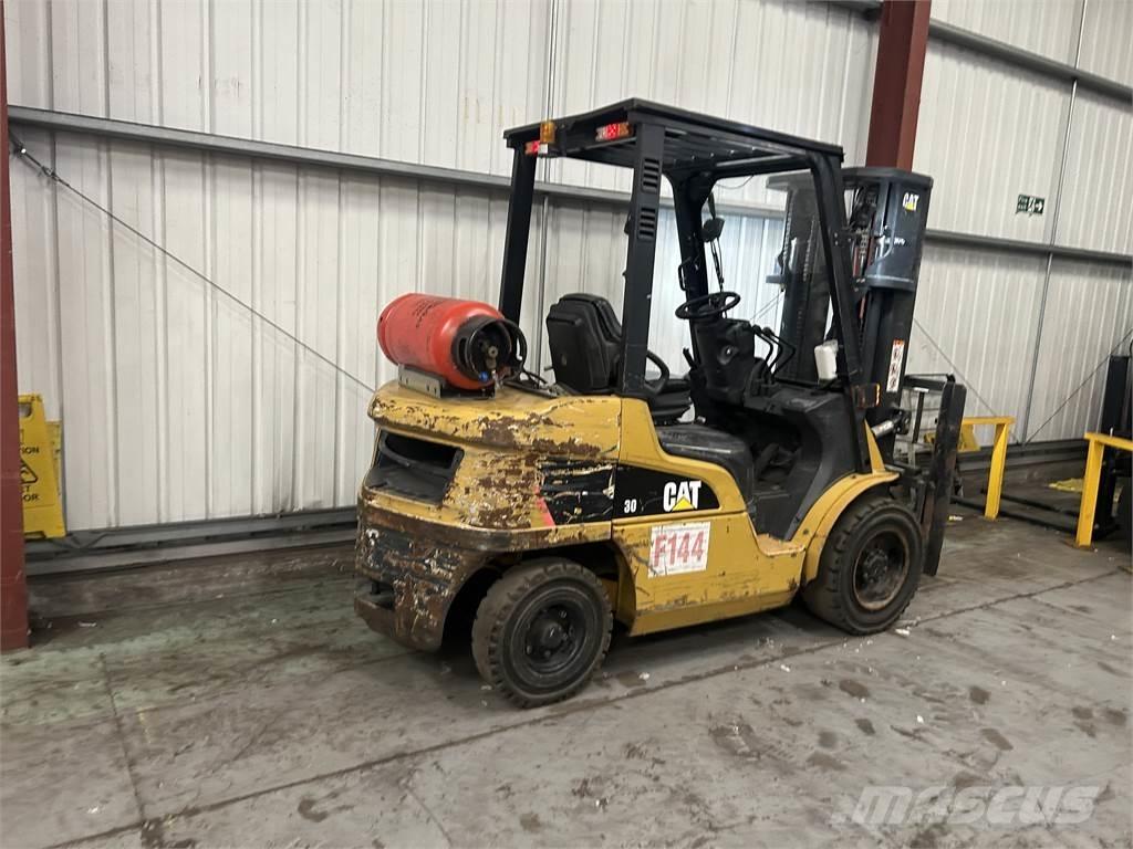 CAT GP30NT 天然气叉车