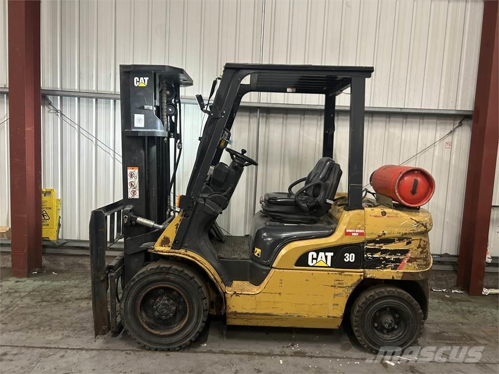 CAT GP30NT 天然气叉车