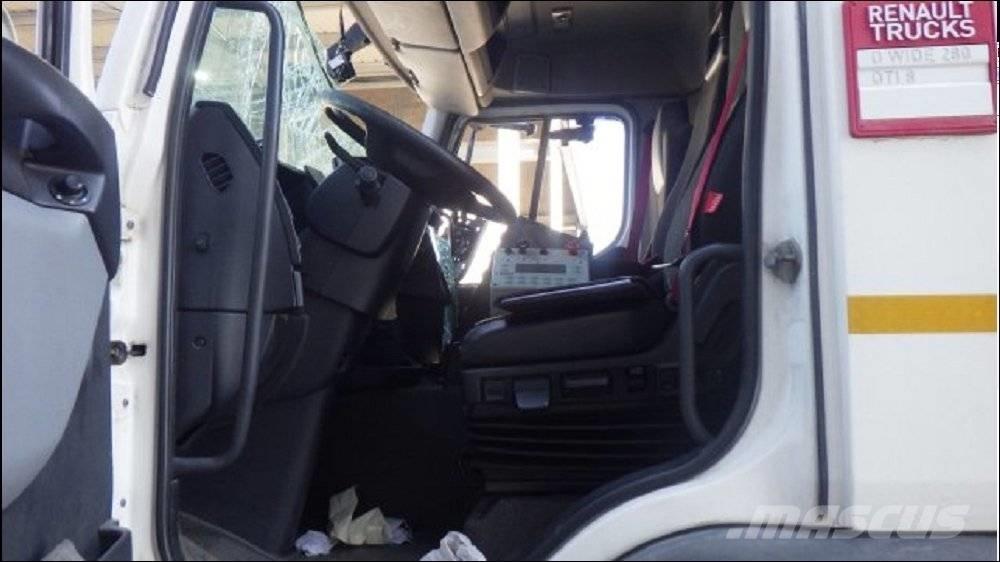 Renault D 210 垃圾车