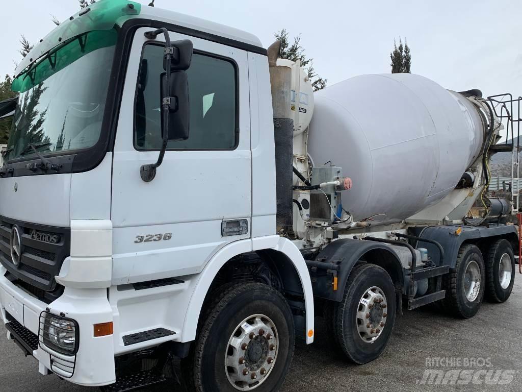 Mercedes-Benz 3336 混凝土搅拌车