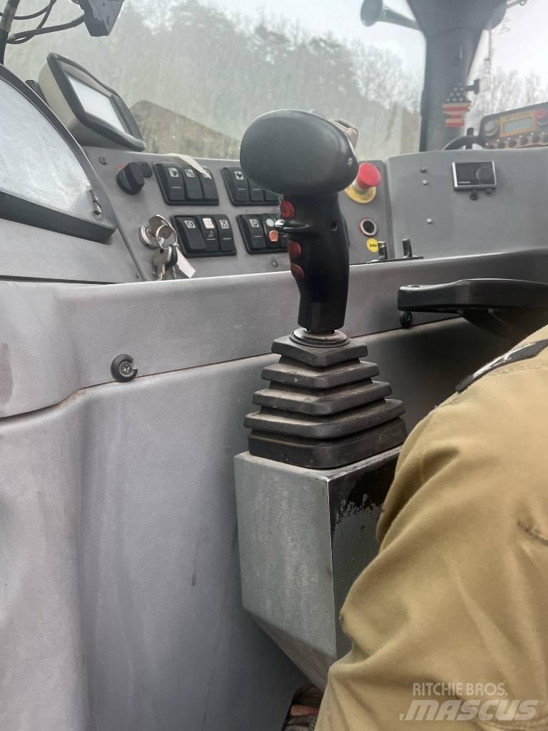 Menzi Muck M545A 轮式挖掘机