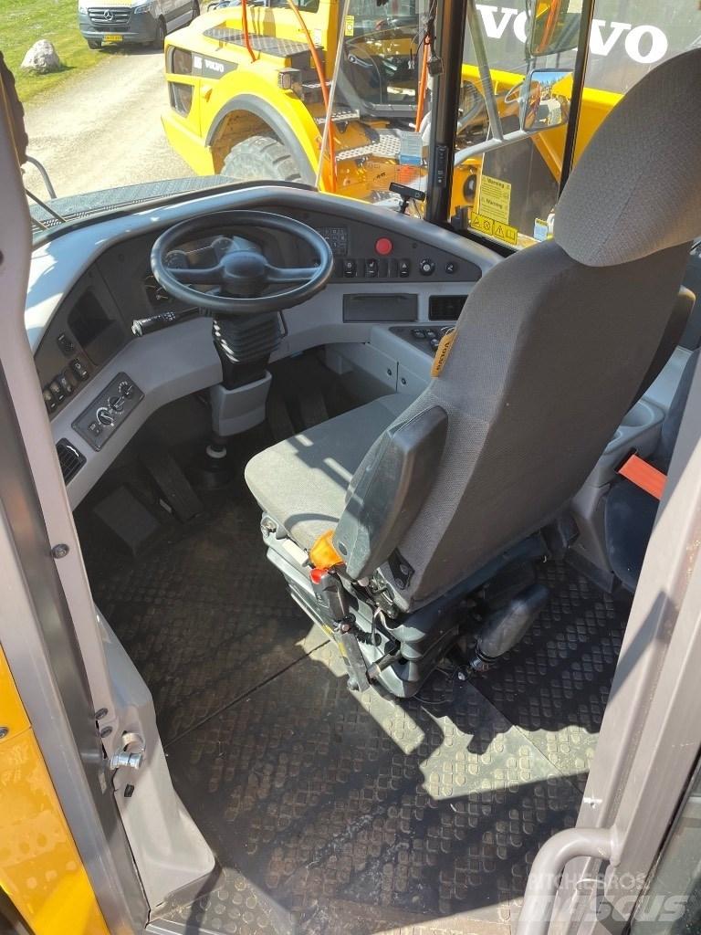 Volvo A30G 铰接式自卸车