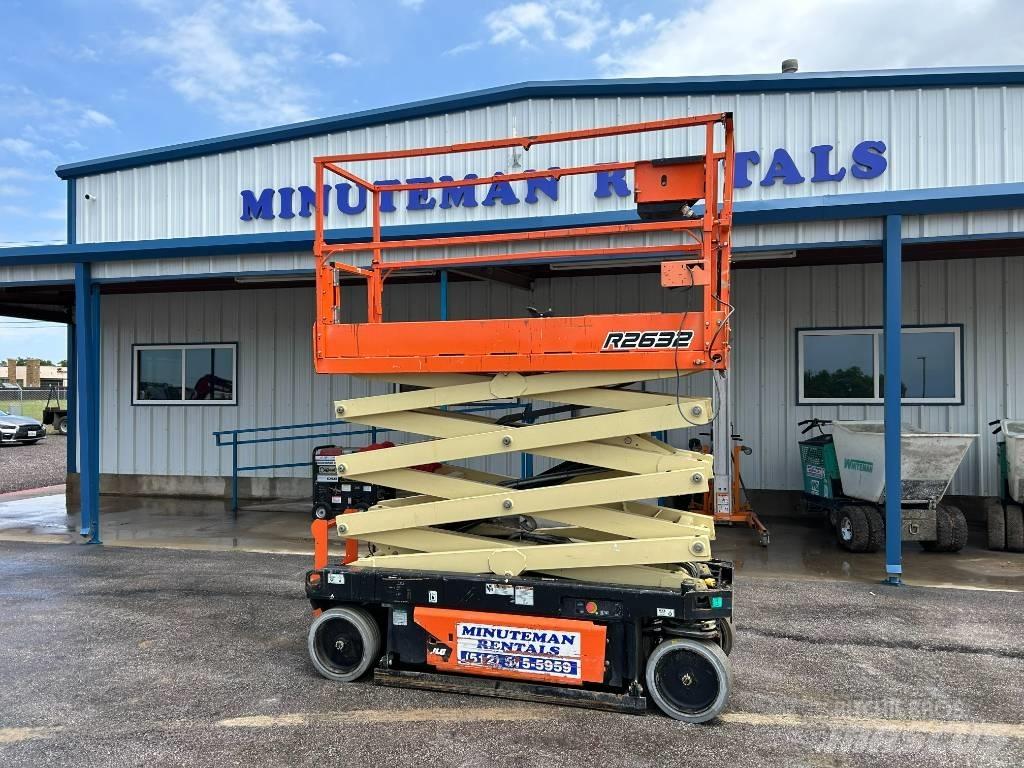 JLG R2632 剪叉式升降机