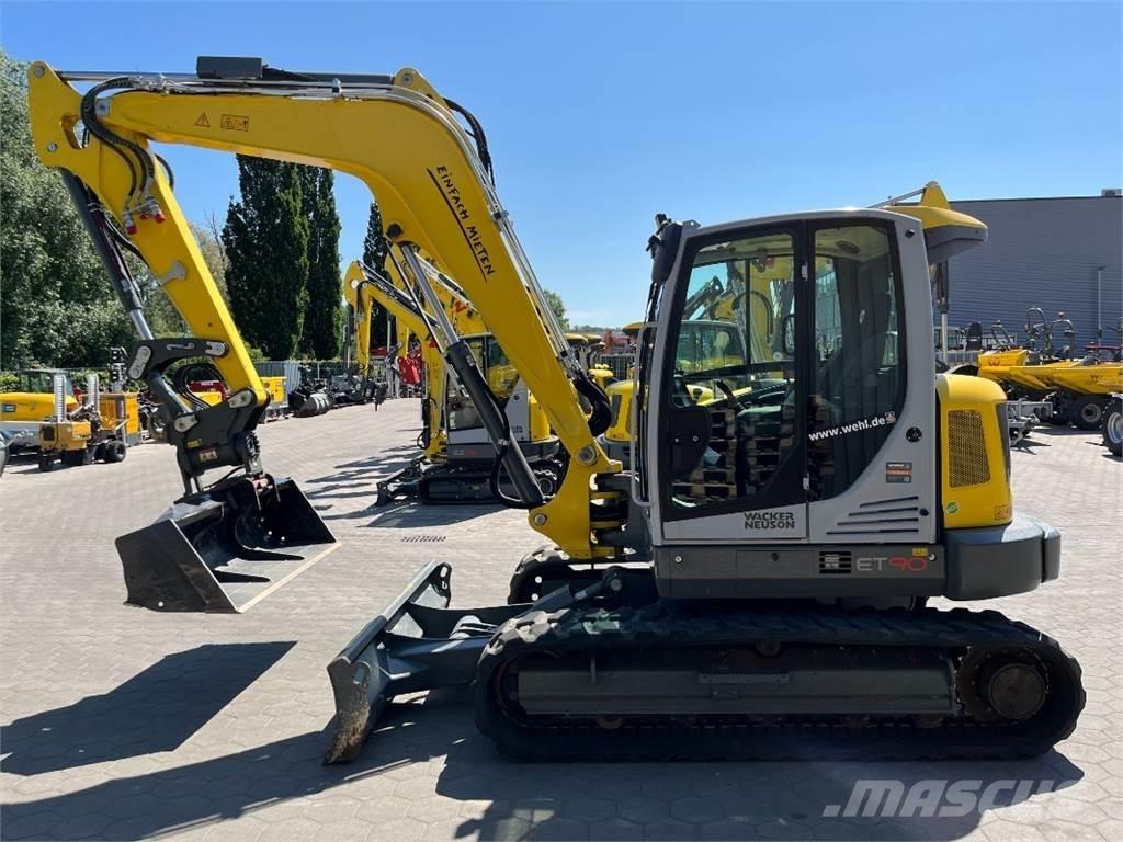 Neuson ET90 中型挖掘机
