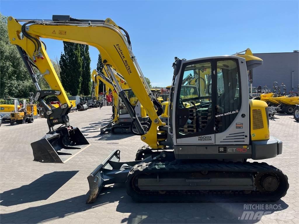 Neuson ET90 中型挖掘机