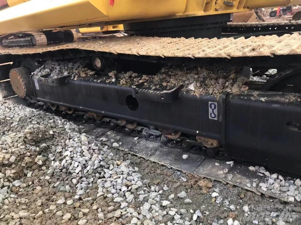 Komatsu pc110 履带挖掘机