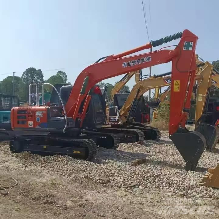 Hitachi ZX 120 履带挖掘机