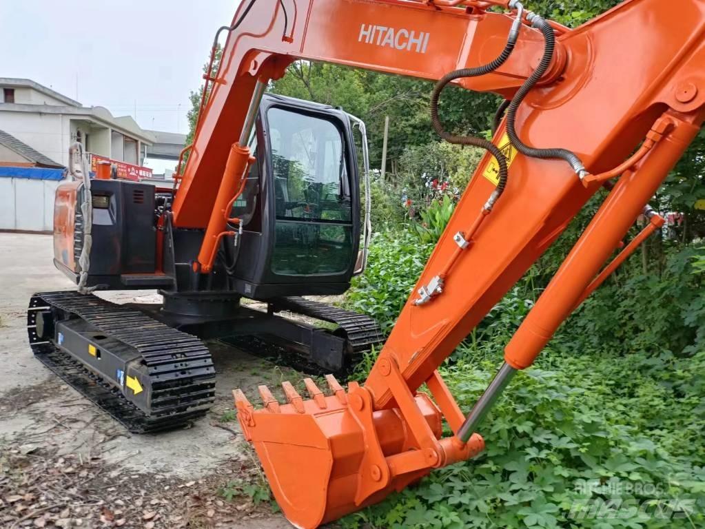 Hitachi ZX70 小型挖掘机