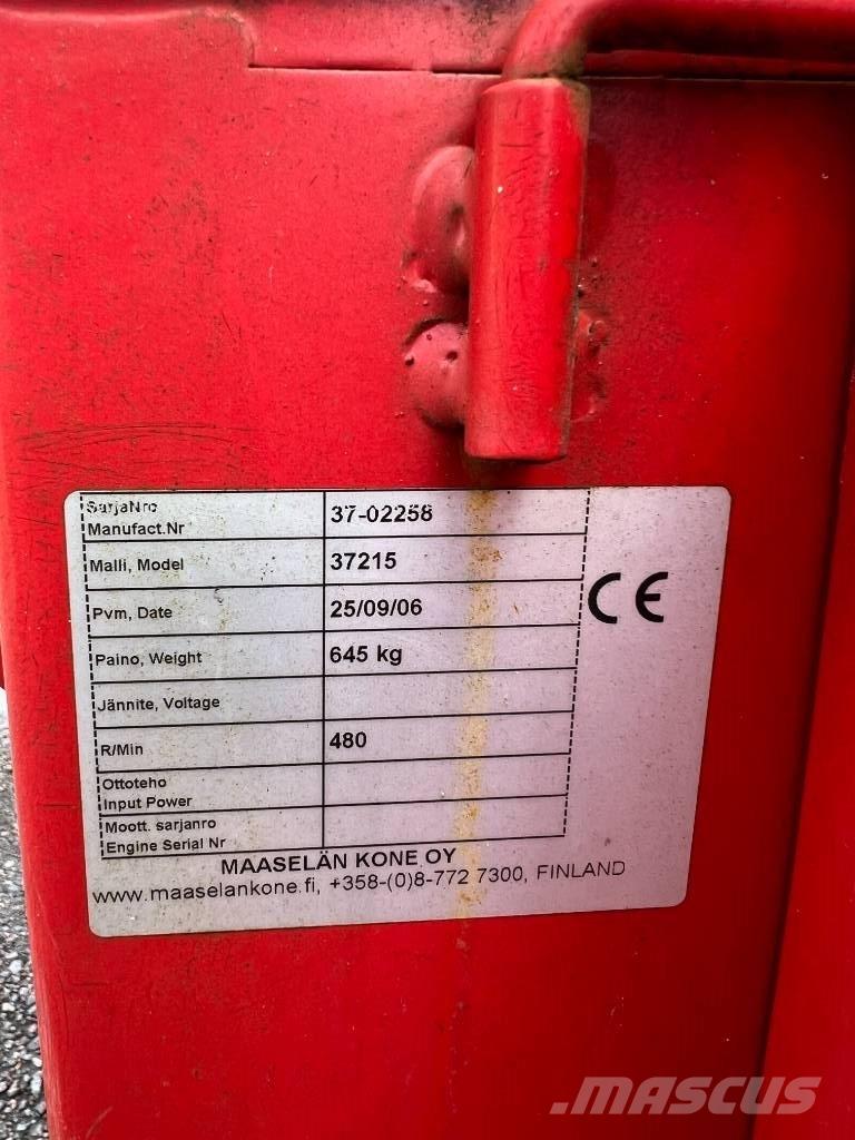 Hakki Pilke 1X37 木材切割机