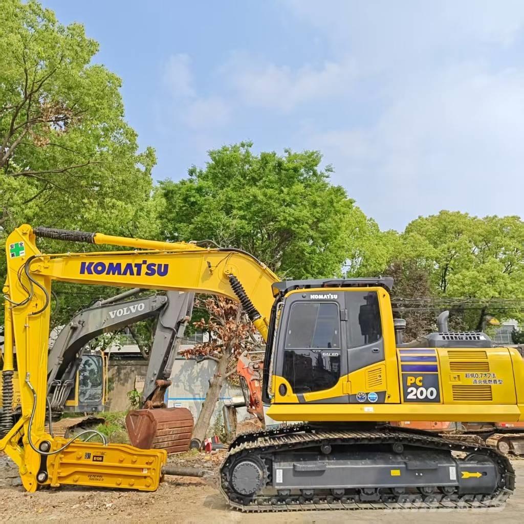 Komatsu PC 200 履带挖掘机