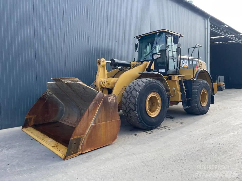 CAT 966M 轮式装载机