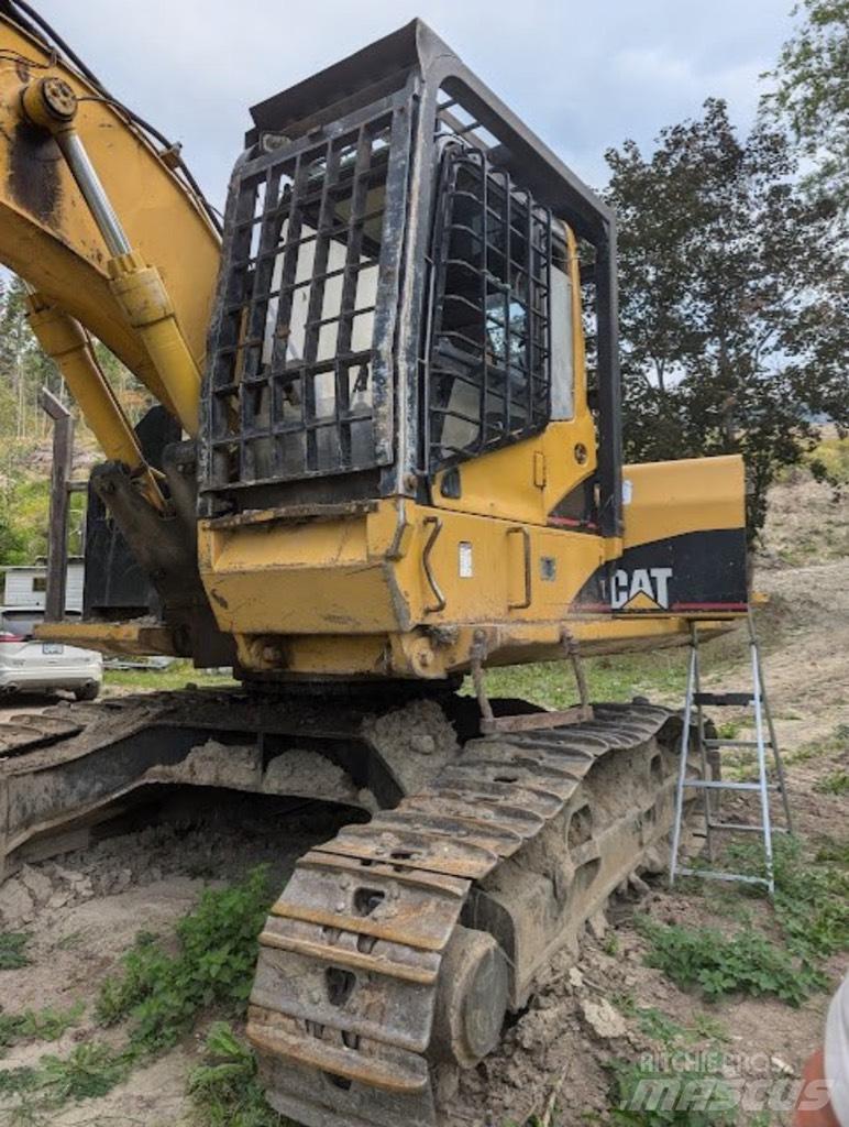 CAT 322 C 履带挖掘机