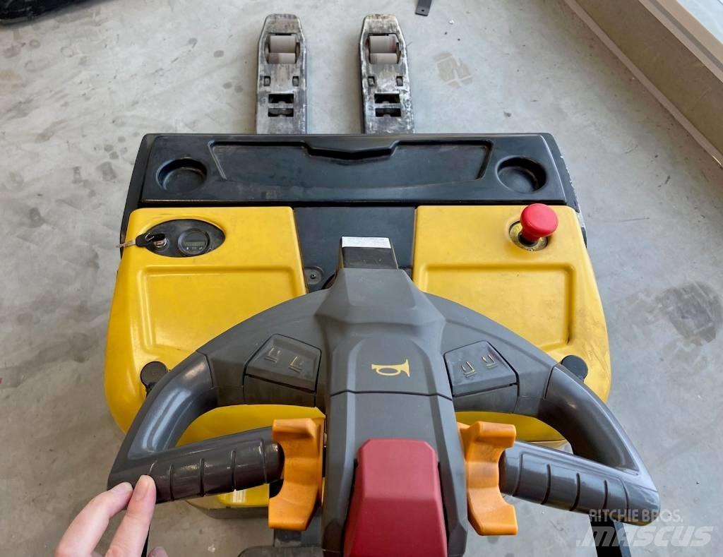 Yale MP20XUX 电动搬运车