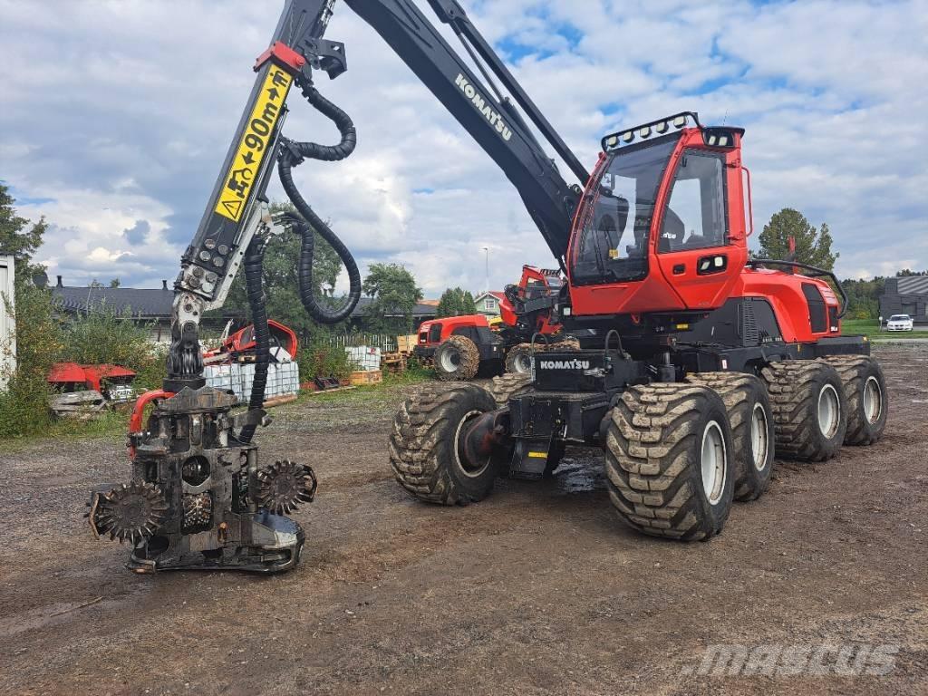 Komatsu 901 XC 收割机