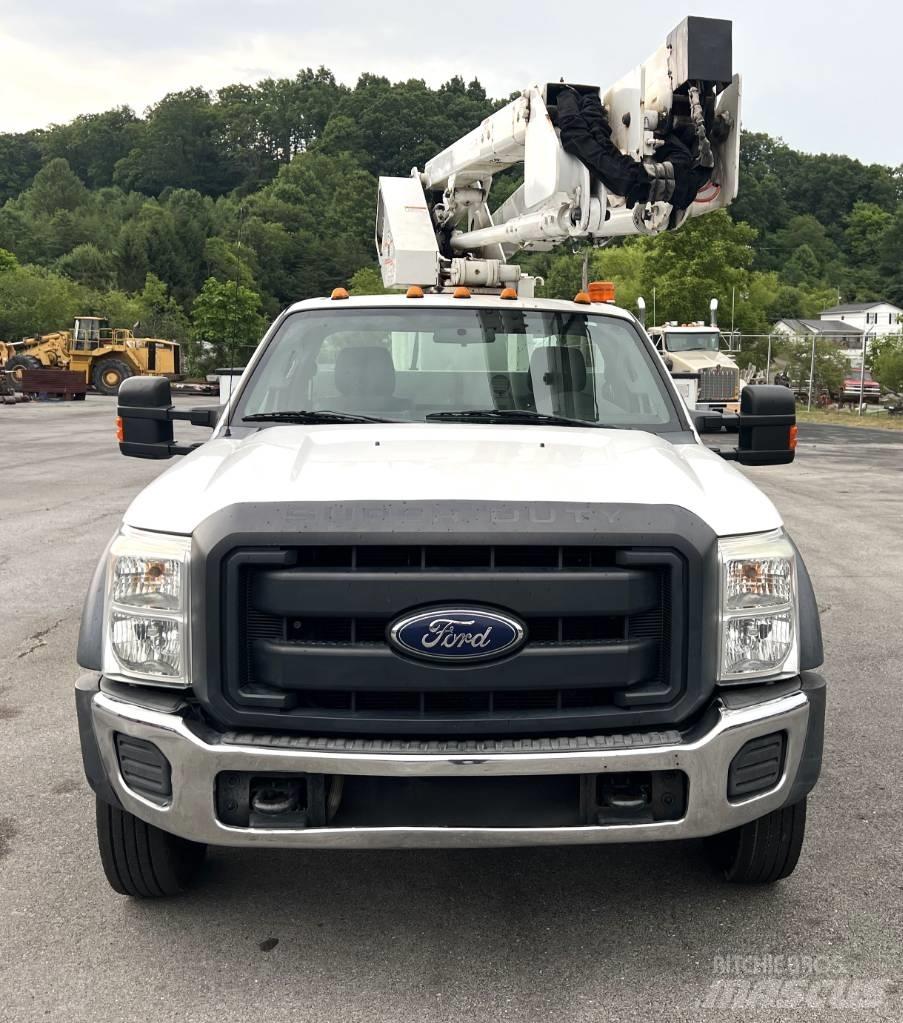 Ford F 550 车载式高空作业车