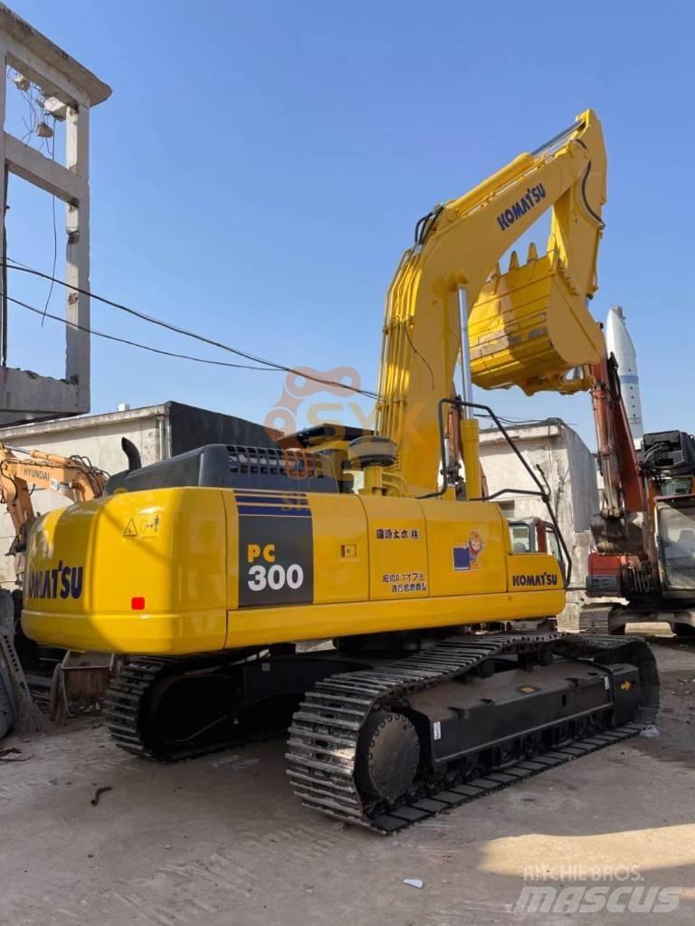 Komatsu PC 300 履带挖掘机