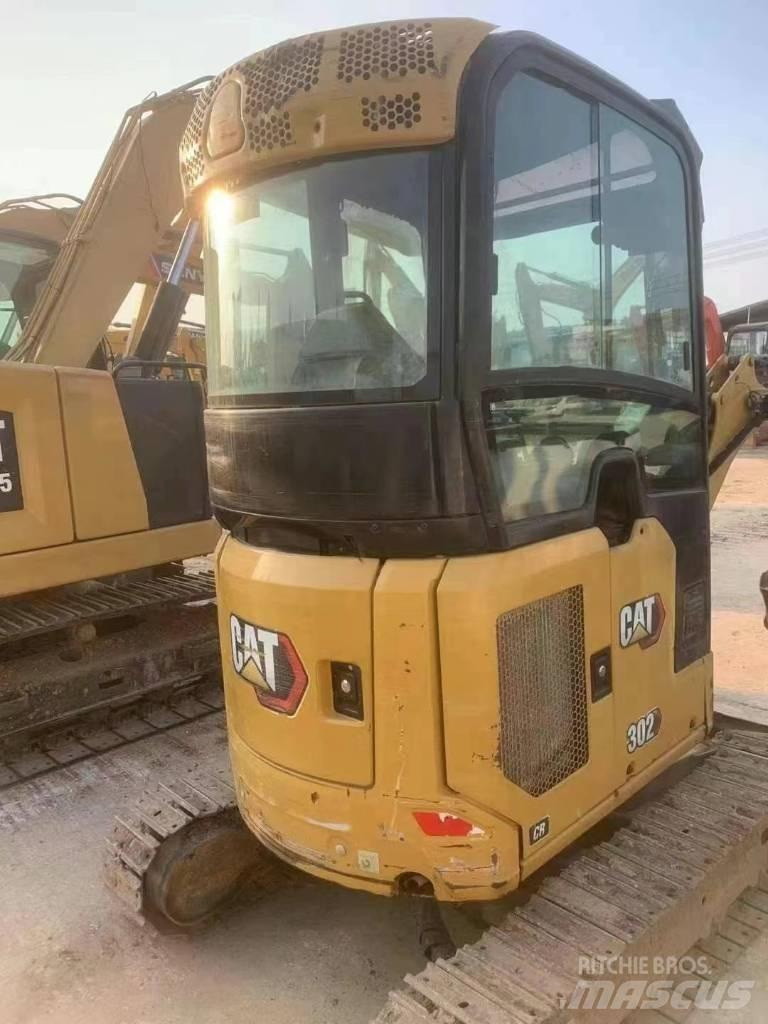 CAT 302 小型挖掘机