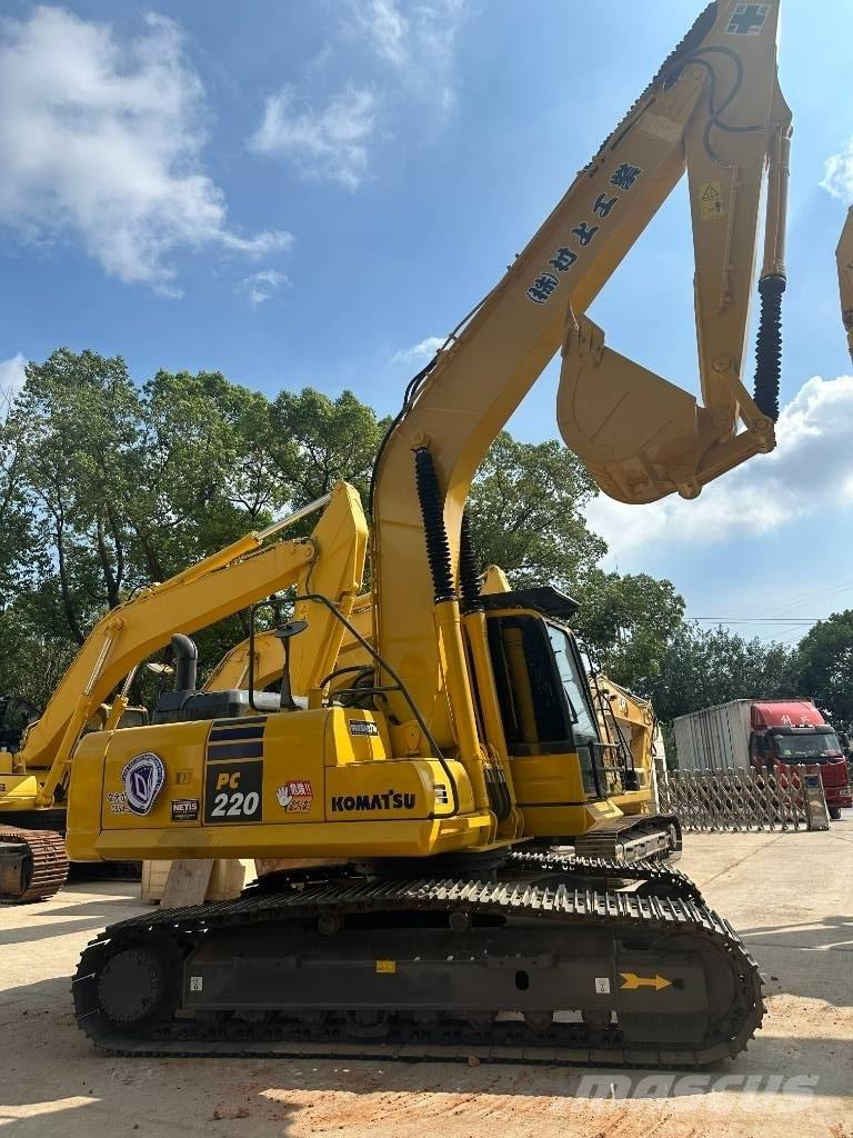 Komatsu PC 220-8 履带挖掘机