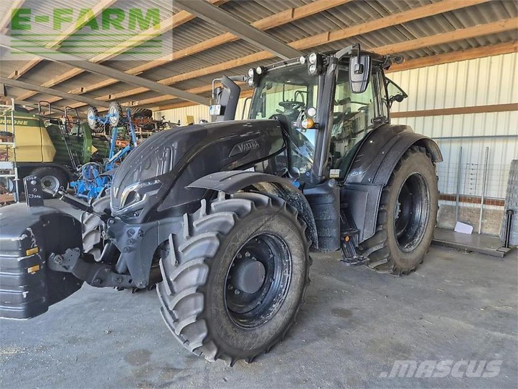 Valtra t235a 拖拉机/农用车